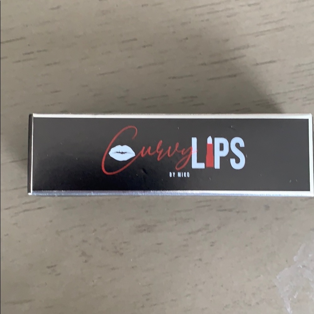 Curvy Lips By Miko